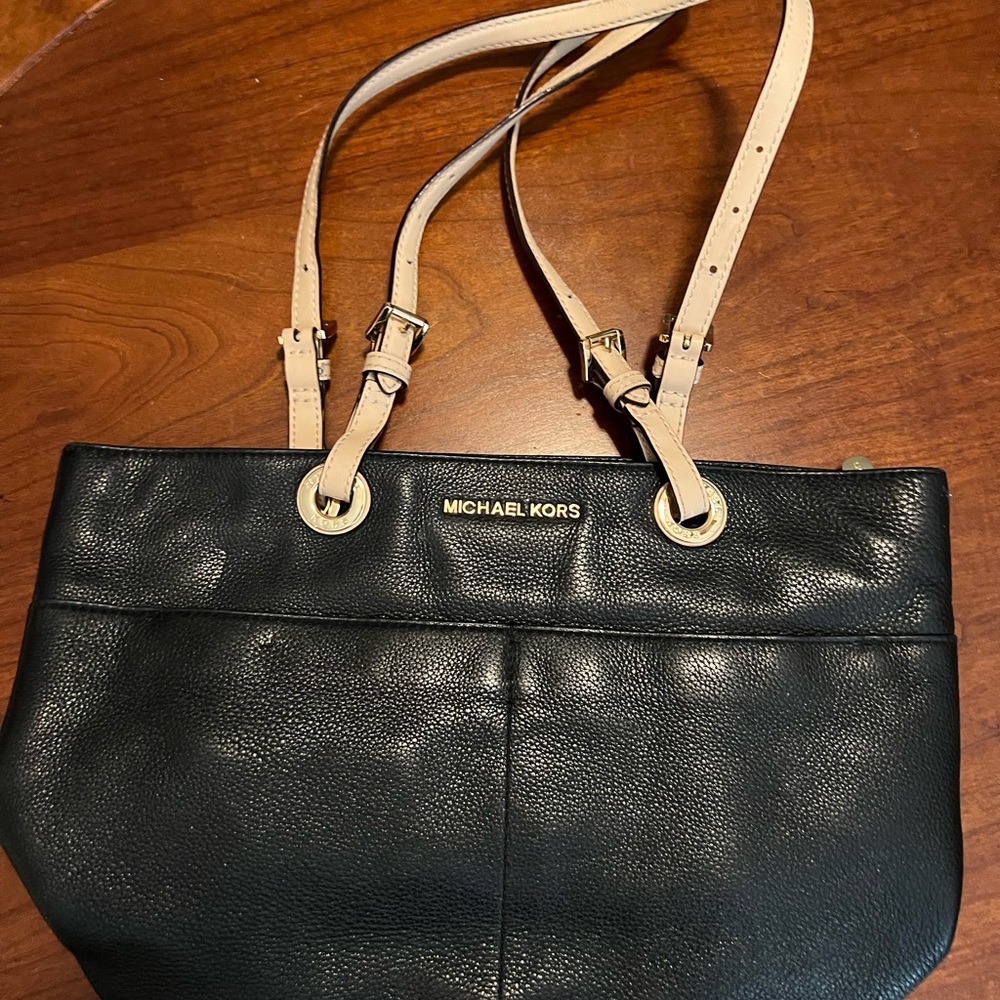 Michael Kors Black and Tan Shoulder Bag with Structured Design